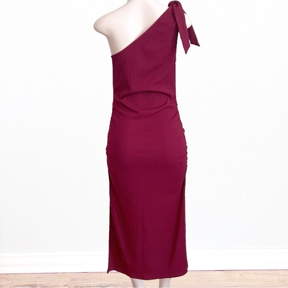NEW Privacy Please/Revolve ‘Hazel’ One Shoulder Holiday Party Dress Burgundy XL - Picture 6 of 13